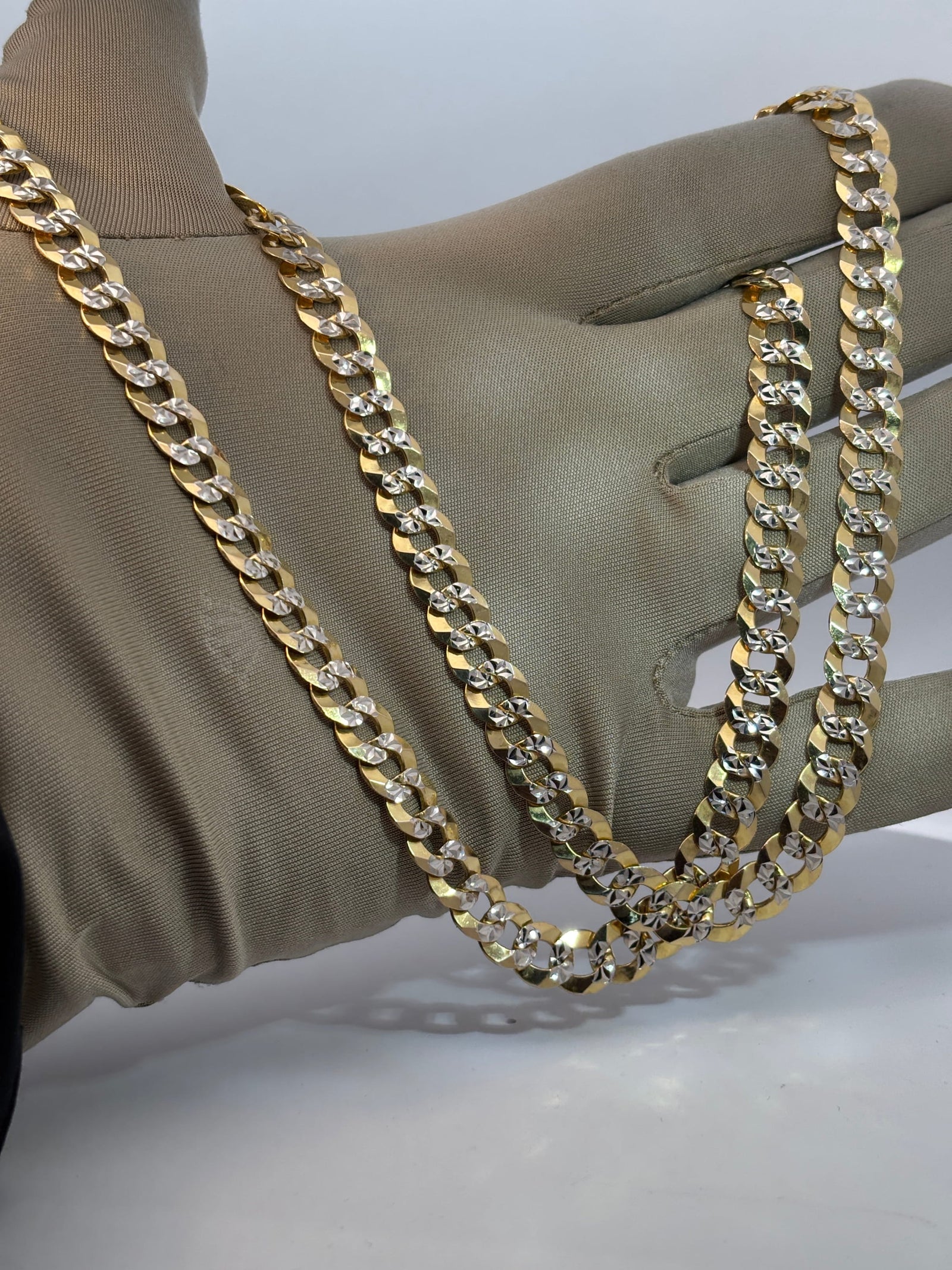 Bijoux Liquidation | Remise à Neuf 8.5mm flat curb diamond cut