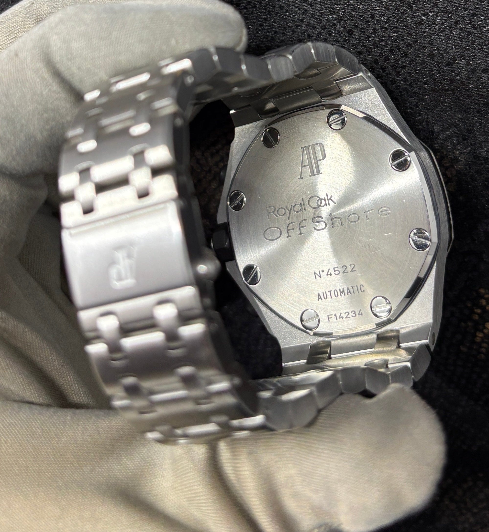 Bijoux Seconde Main | Remise à Neuf Audemars Piguet 42mm OffShore Chronograph Noir