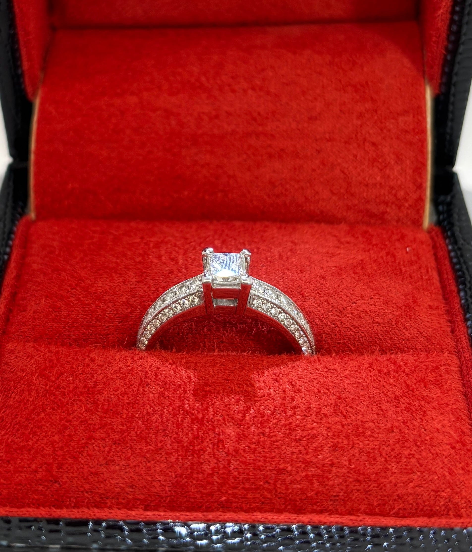 Bijoux Liquidation | Neuf Bague diamant princess cut