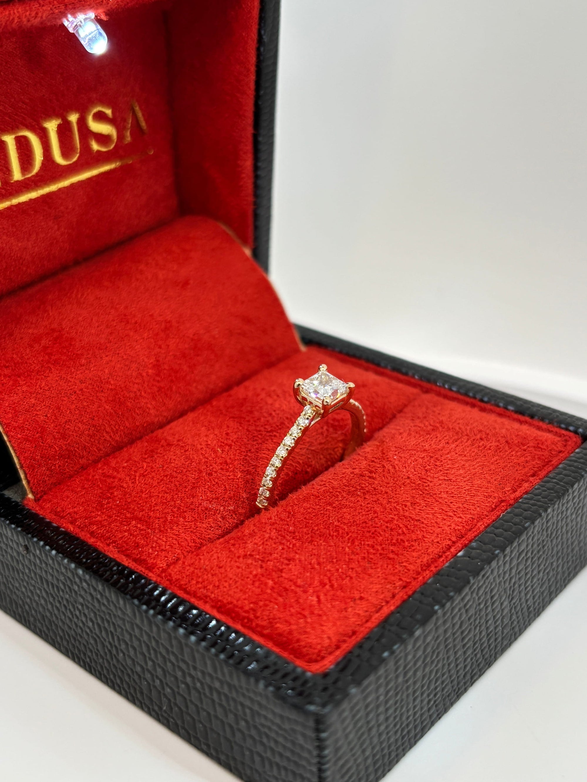 Bijoux Liquidation | Neuf Bague princess cut LAB