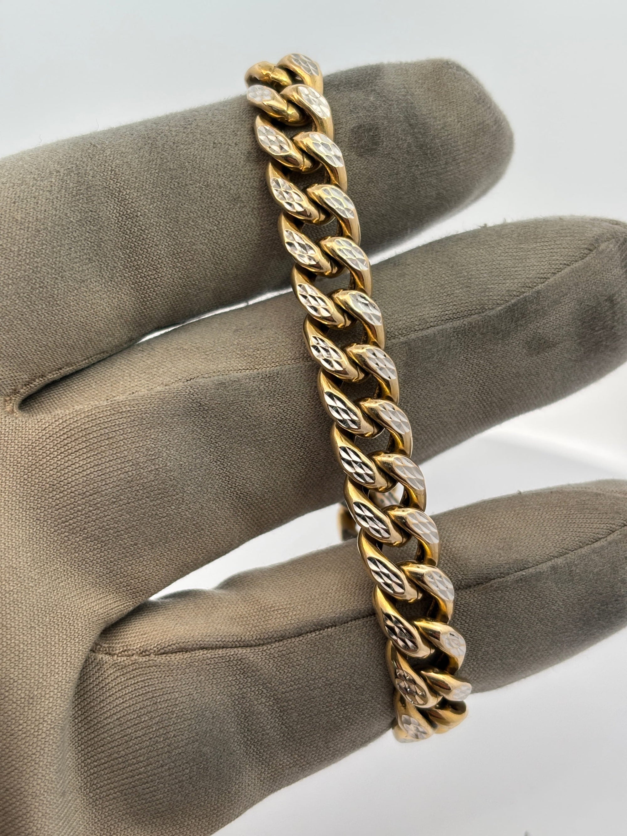 Bijoux Liquidation | Remise à Neuf Bracelet 8.5mm Cuban link diamond cut