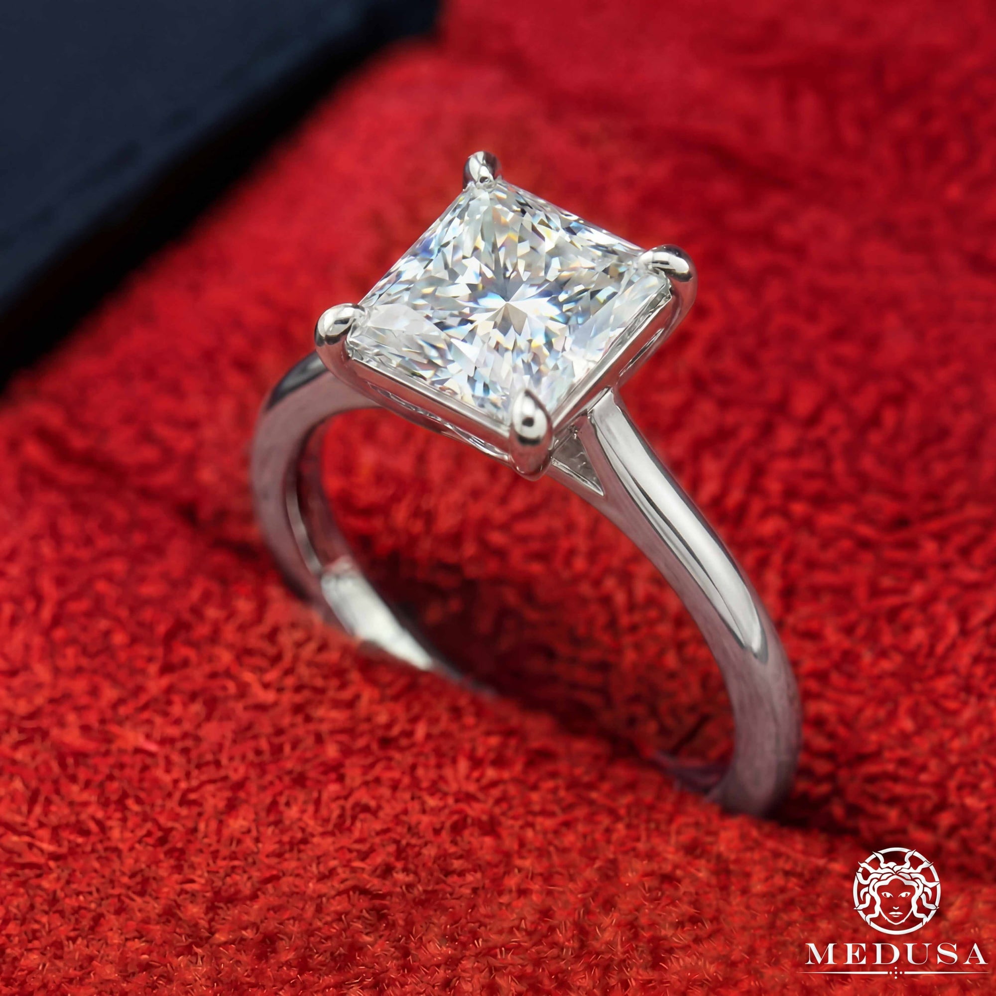 Bague à Diamants en Or 14K | Bague Fiançaille Solitaire LAB D2 - Princess Cut Or Jaune / 2.00CT / Plain