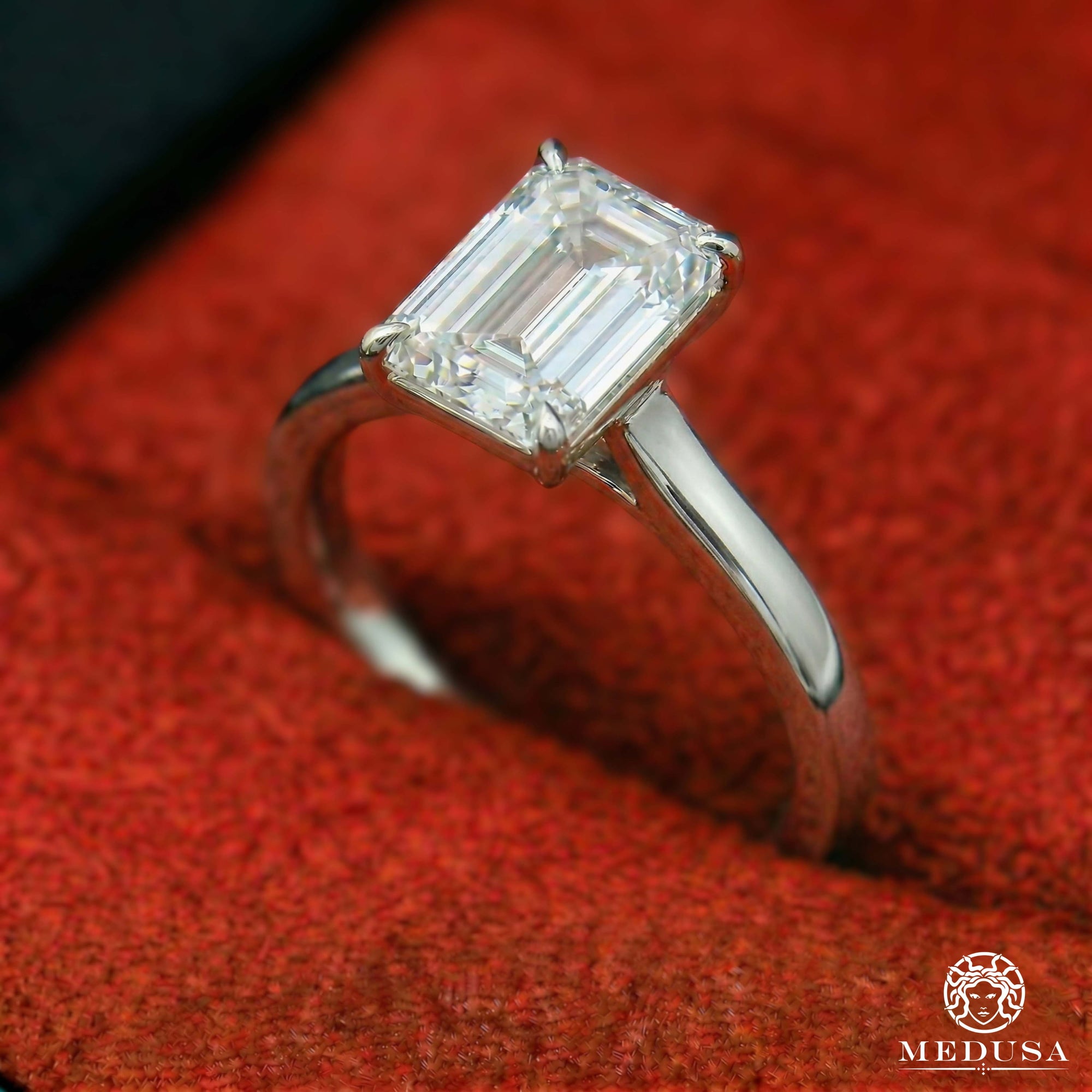Bague à Diamants en Or 14K | Bague Fiançaille Solitaire LAB D3 - Emerald Cut Or Blanc / 1.00CT / Plain