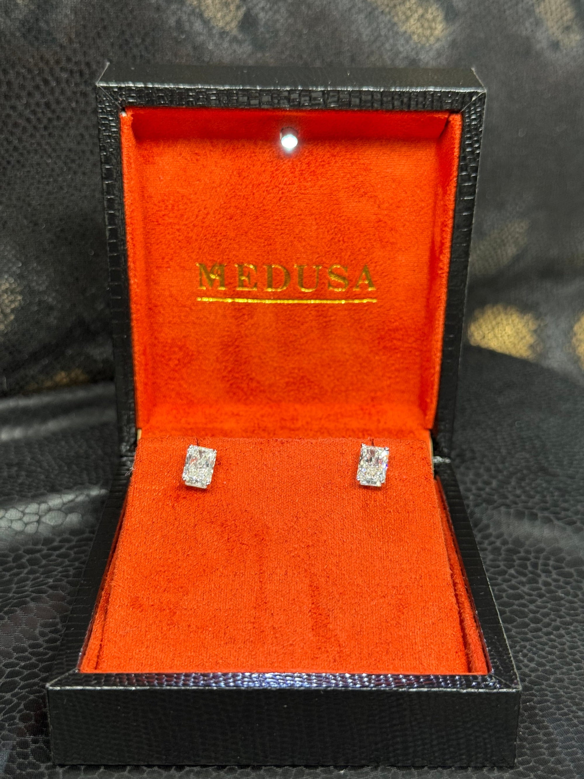 Bijoux Liquidation | Neuf Studs emerald cut 3.02Ct LAB (CB55)