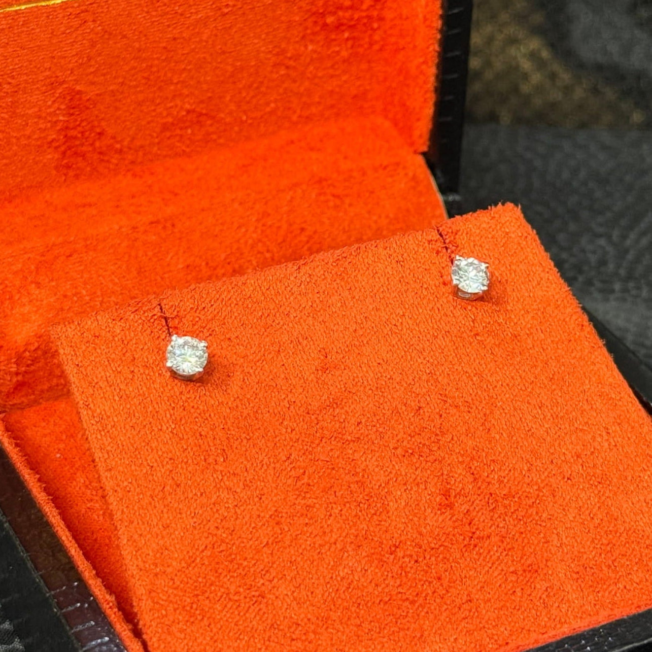 Bijoux Liquidation | Neuf Studs LAB 0.75Ct or blanc (CB6)