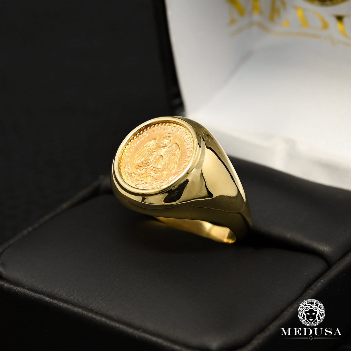 Bague En Or 18 Carats (750/1000) Avec Pièce Montée Dos Pesos - Poids 4,44g - Occasion - Bijou Porté